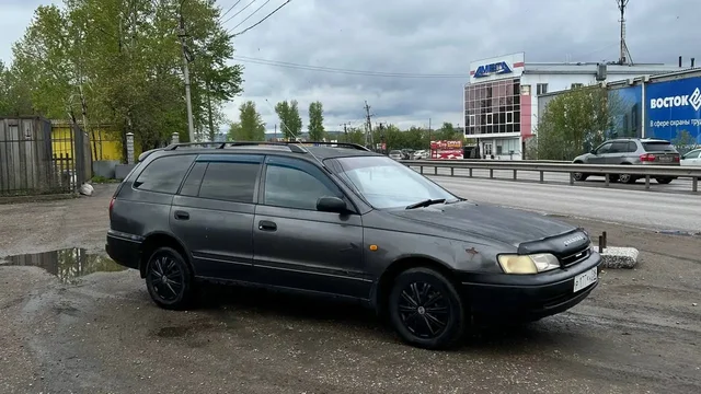 Тойота Калдина 1998 - Toyota в Иркутск
