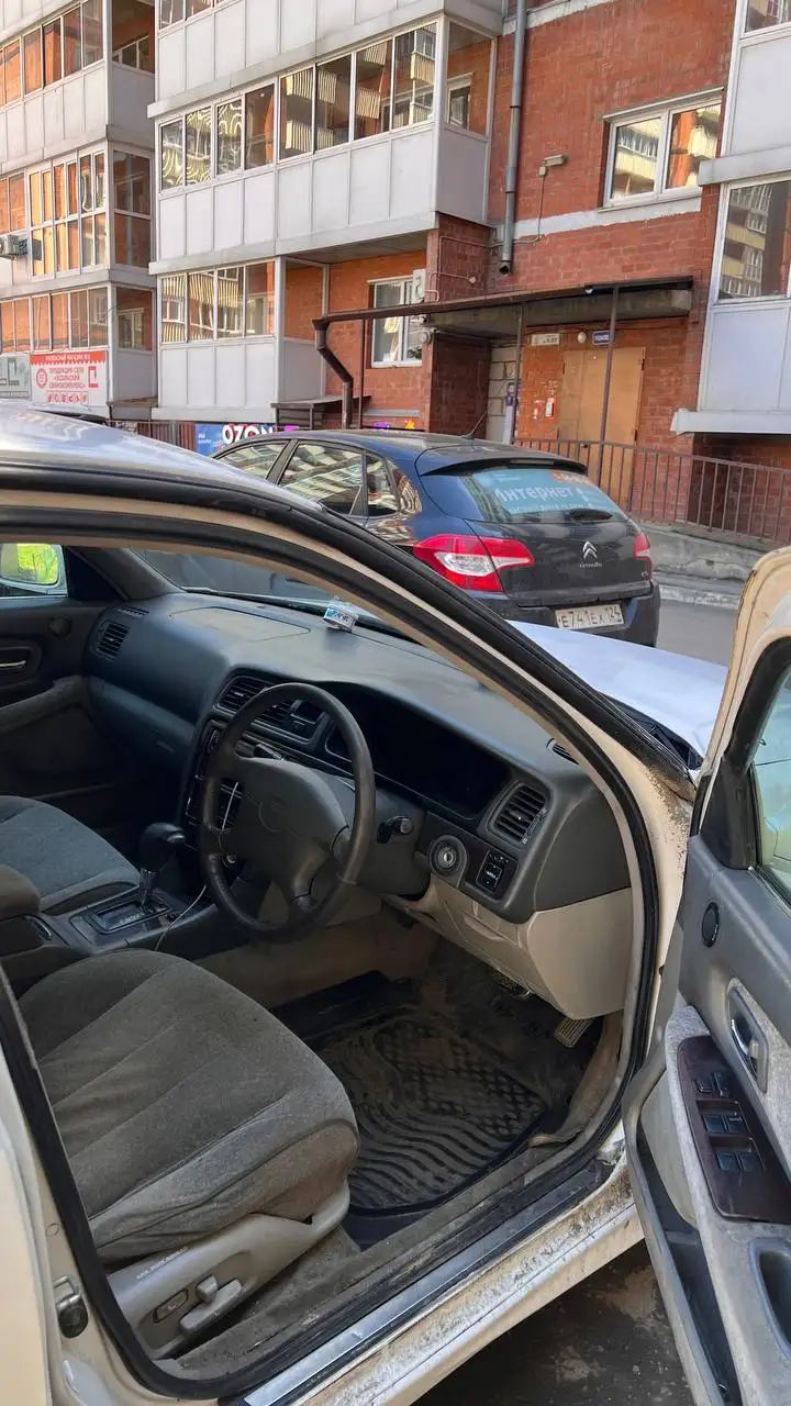 Toyota Crown 1998 - Авто в Иркутск