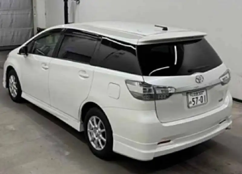 Продажа Toyota Wish 2013 - Легковые автомобили (Авто) в Владивосток