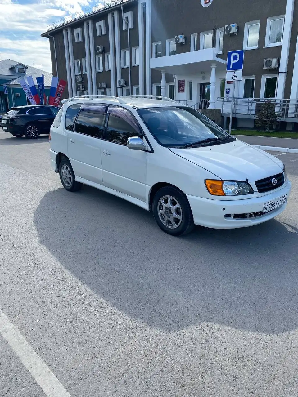 Toyota Ipsum 1997 - Легковые автомобили (Авто) в Усолье