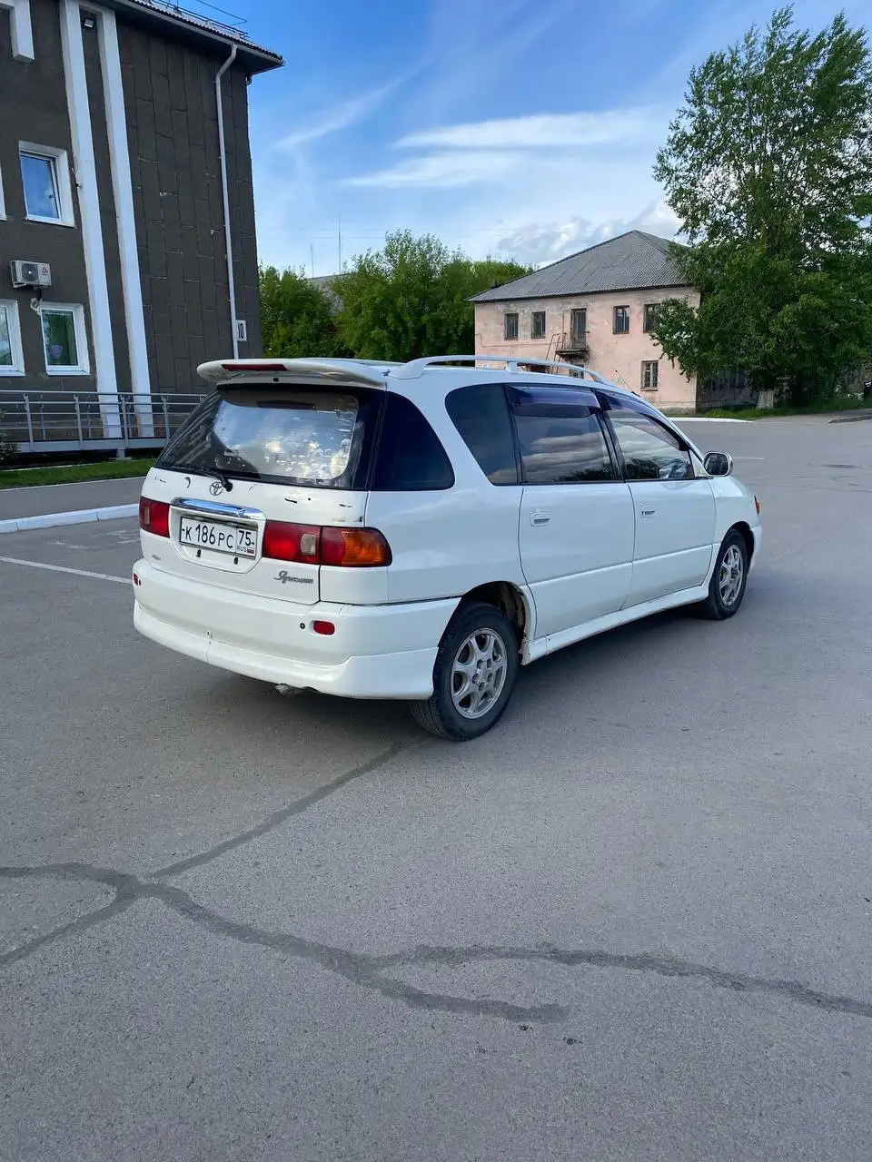 Toyota Ipsum 1997 - Легковые автомобили (Авто) в Усолье