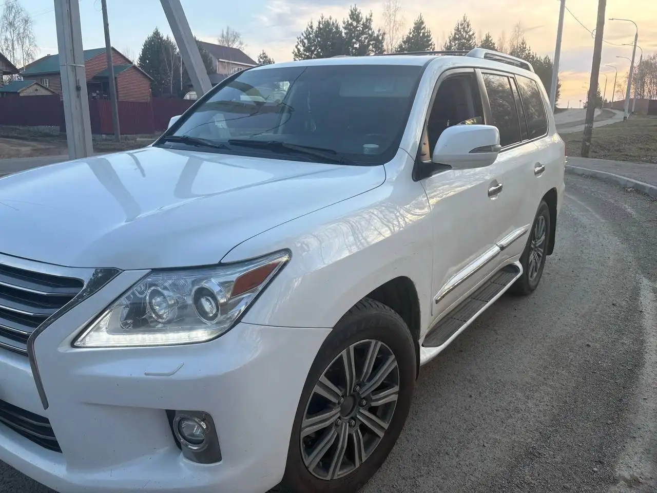 Lexus LX570 2014 год - Авто в Иркутск