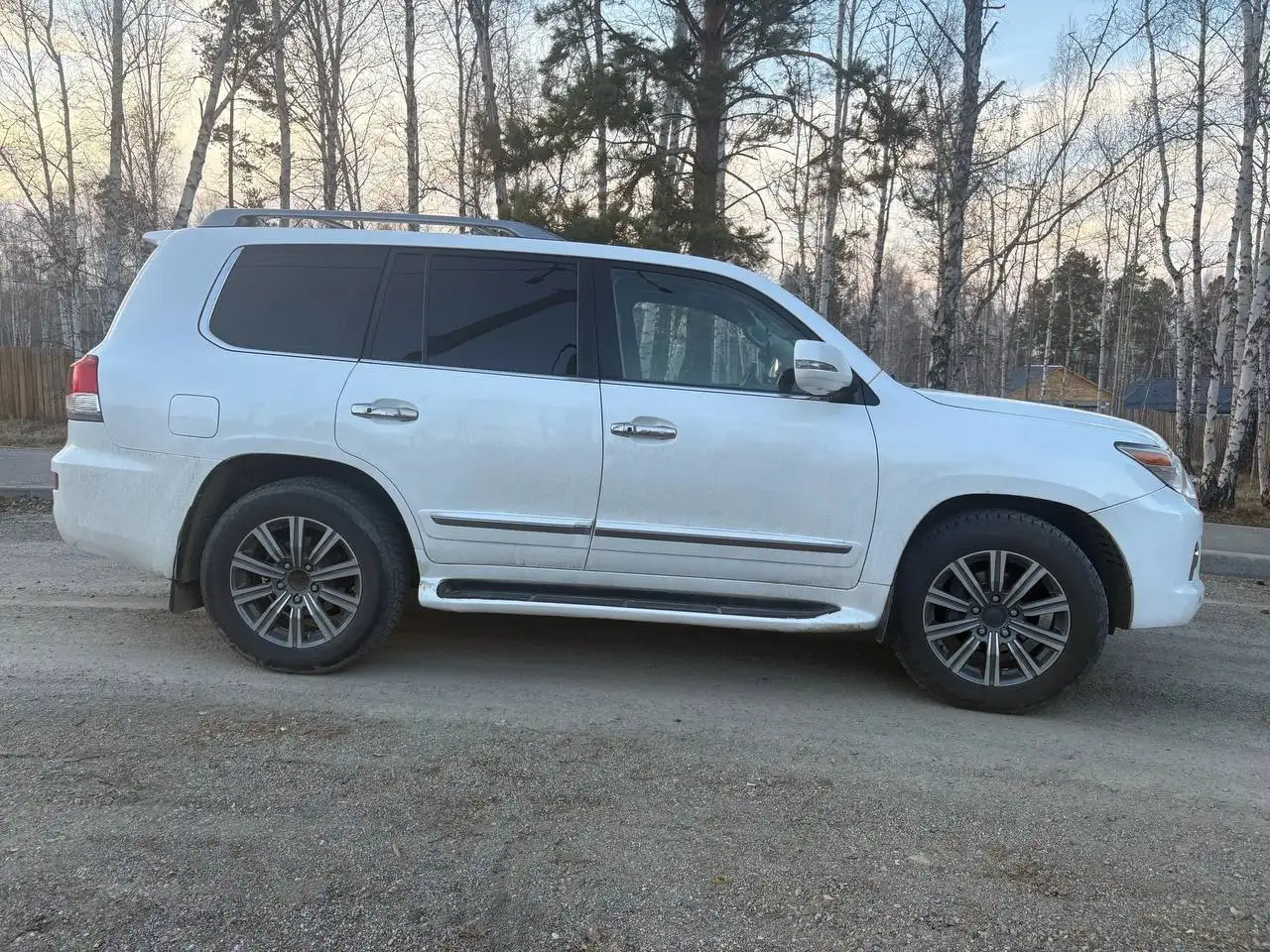 Lexus LX570 2014 год - Авто в Иркутск