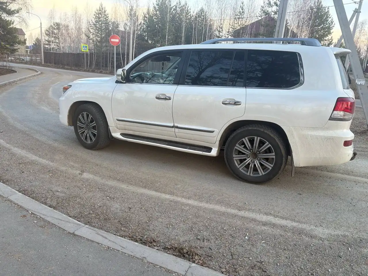Lexus LX570 2014 год - Авто в Иркутск