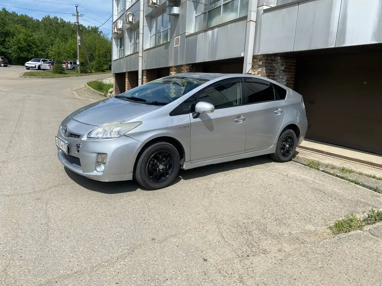 Toyota Prius 2010 г. - Гибриды (Авто) в Иркутск