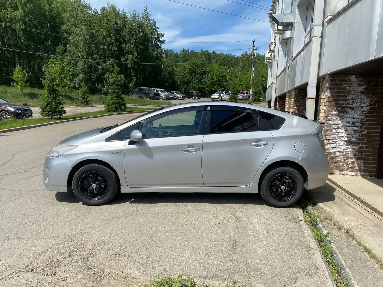 Toyota Prius 2010 г. - Гибриды (Авто) в Иркутск