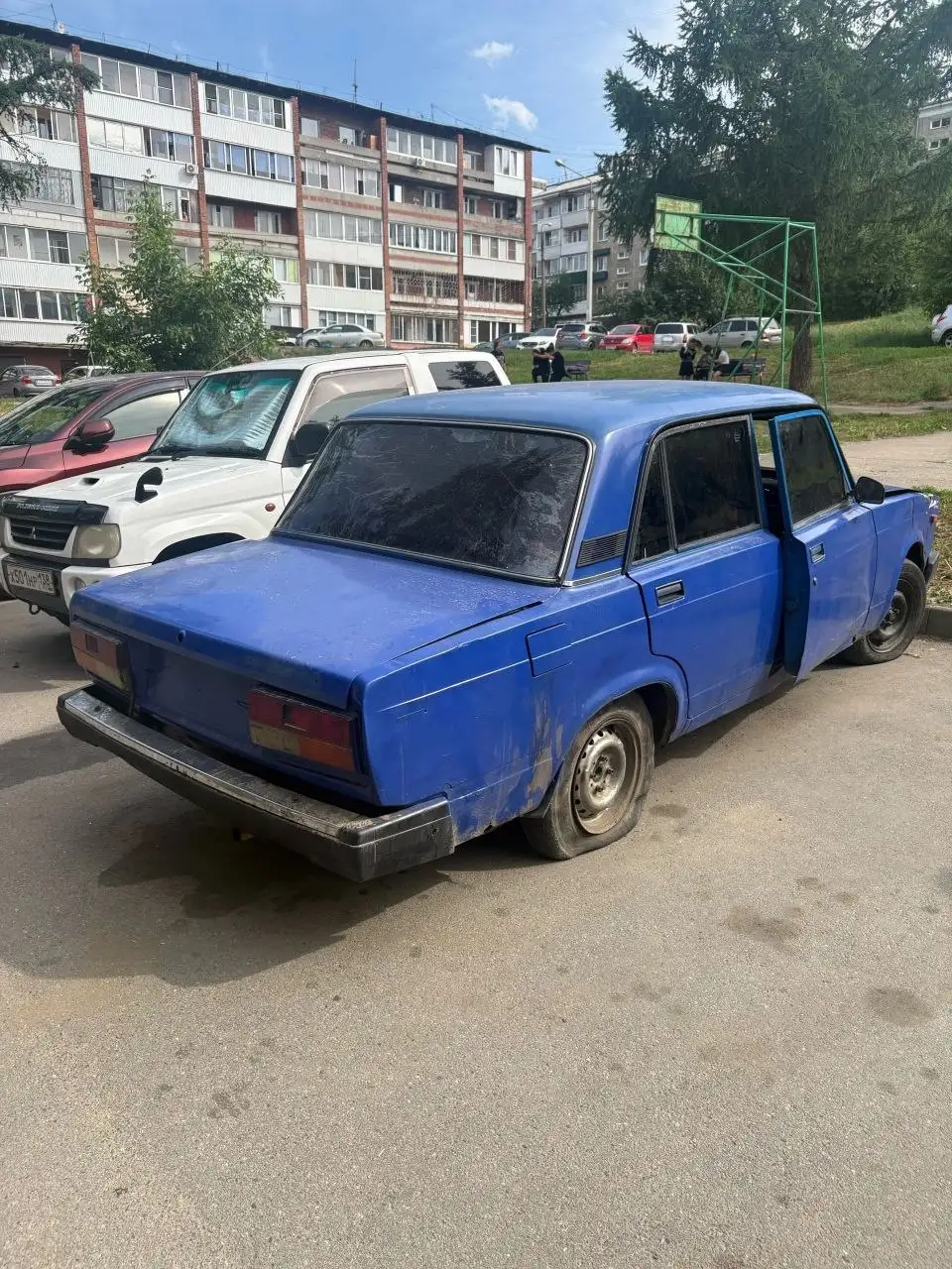 Автомобиль с компрессором и бензином - Авто в Иркутск