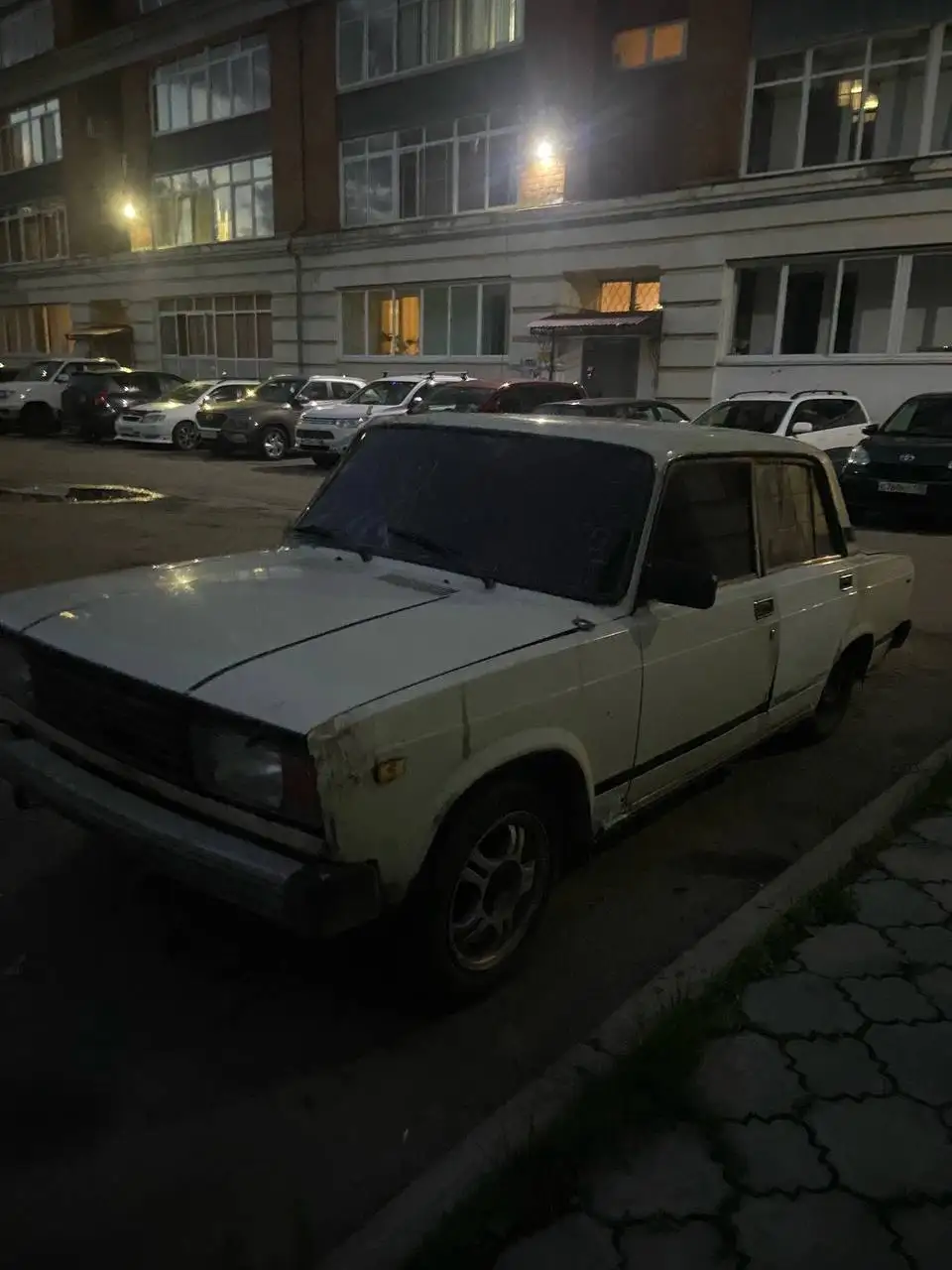 ВАЗ 2105 2000 года выпуска - Легковые автомобили (Авто) в Иркутск