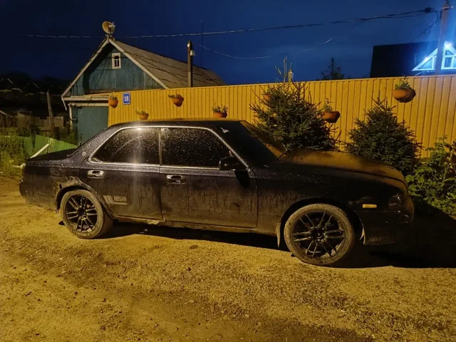 Продам Лаурель 2.5 - Бар на крышу в Иркутск