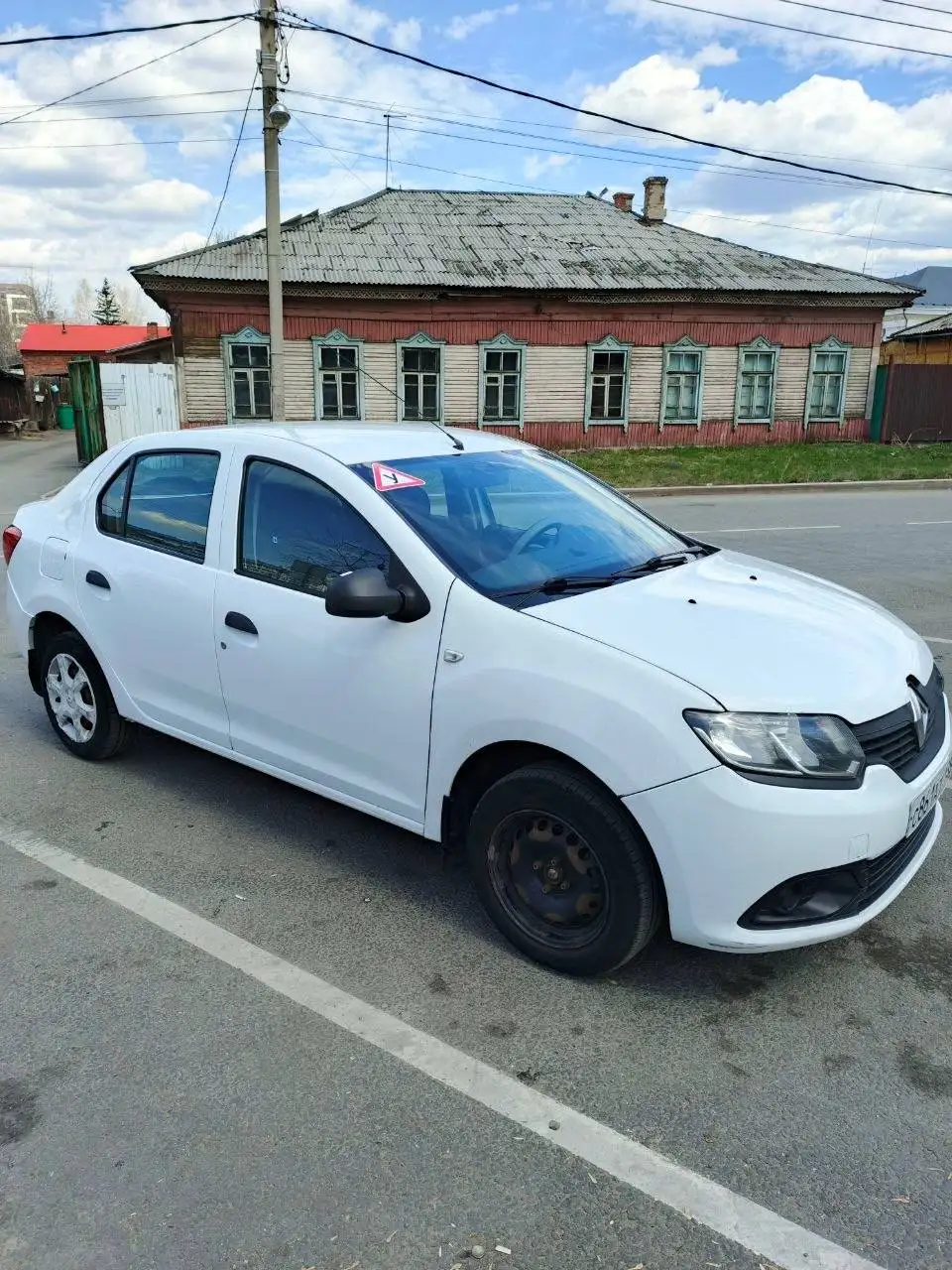 Продается Renault Logan ученический - Легковые автомобили (Авто) в Иркутск