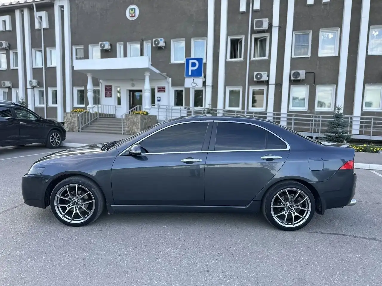 Honda Accord 2004, 2.0 MT, передний привод - Легковые автомобили (Авто) в Усолье