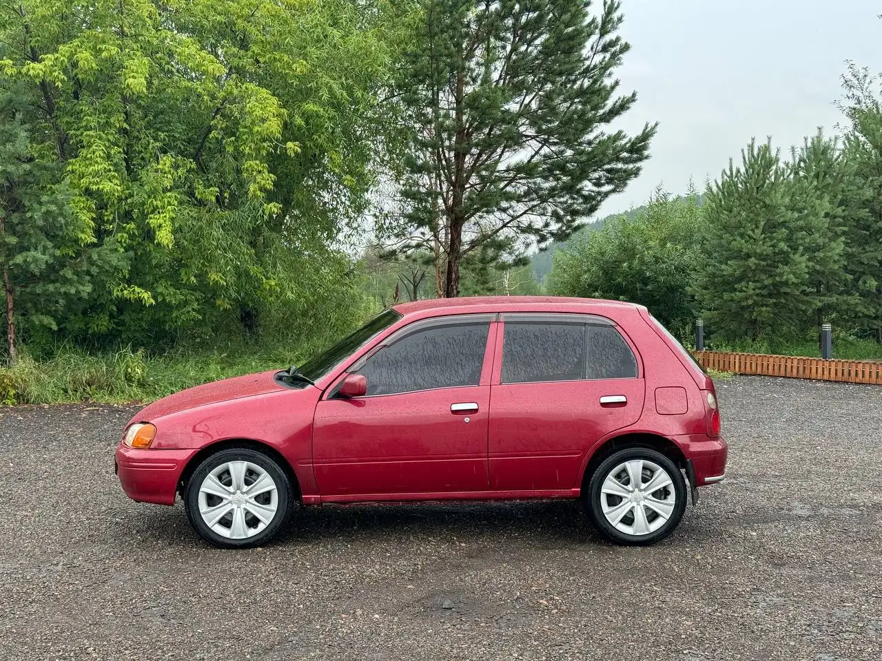 Toyota Starlet 1998 - Легковые автомобили (Авто) в Иркутск