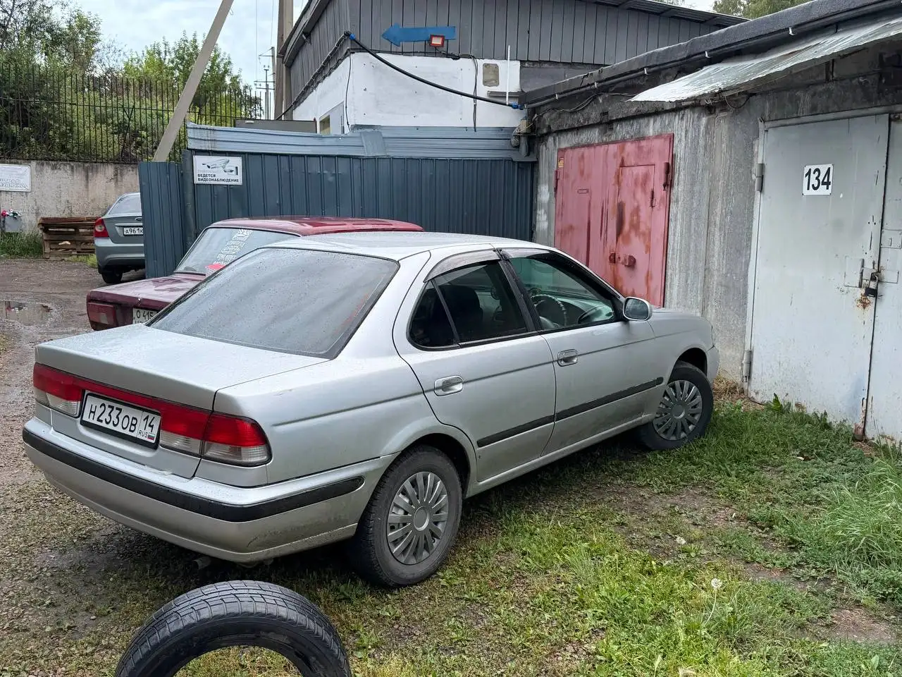 Автомобиль 2001 года, 1.5 автомат - Авто в Иркутск