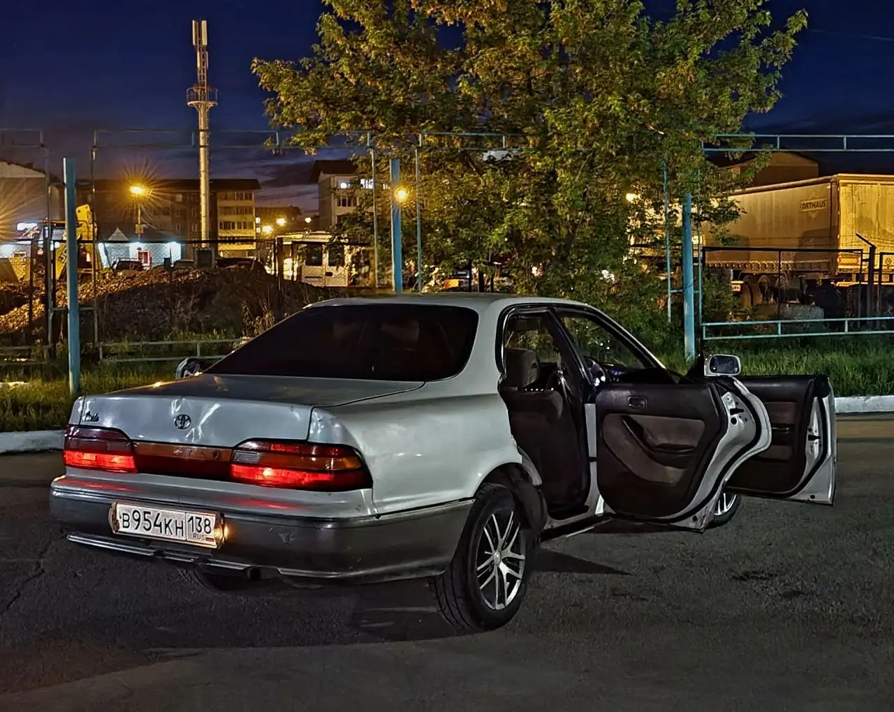Toyota Vista 1.8 1997, обмен, требует ремонта - Автомобили (Авто) в Иркутск