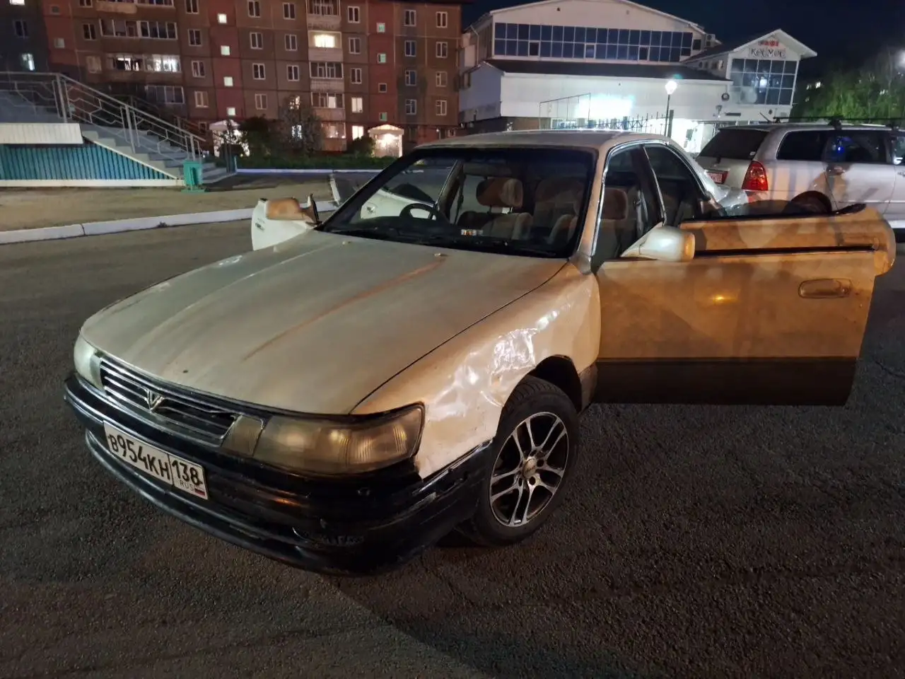 Toyota Vista 1.8 1997, обмен, требует ремонта - Автомобили (Авто) в Иркутск