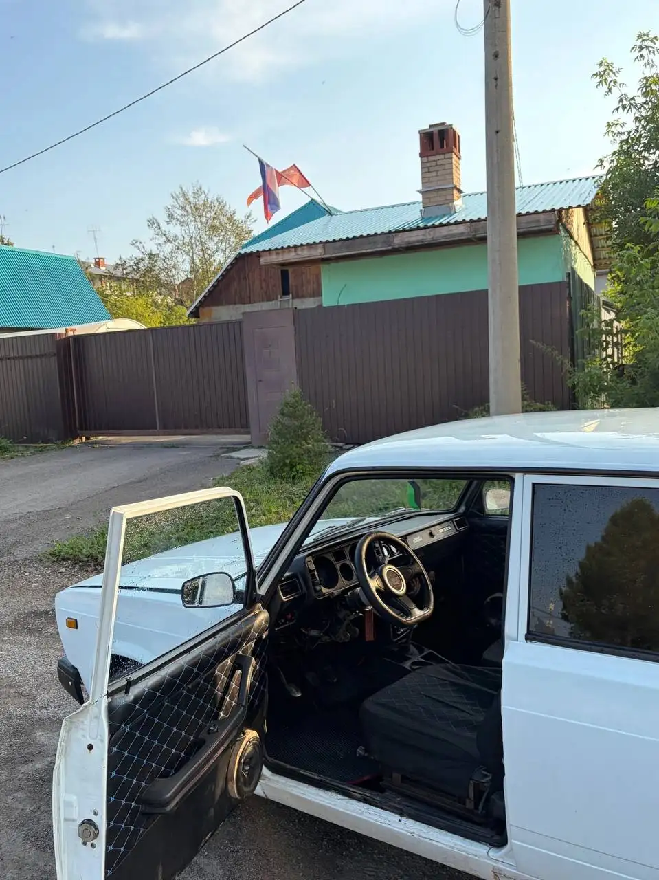 ВАЗ 2107 (10 год) в хорошем состоянии - Легковые автомобили (Авто) в Усолье