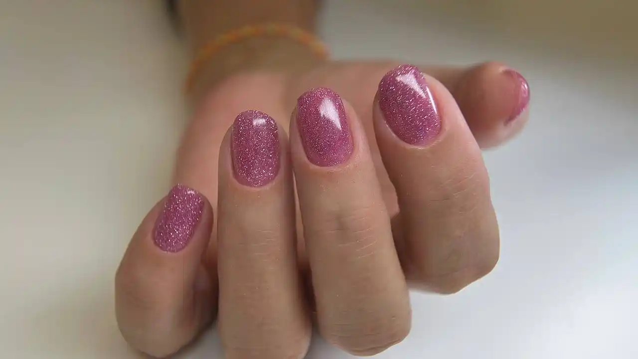 Приглашение моделей на маникюр