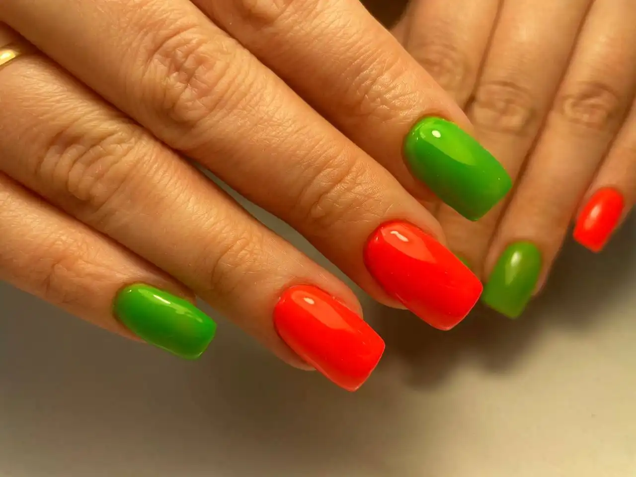 Ищу модель для отработки маникюра