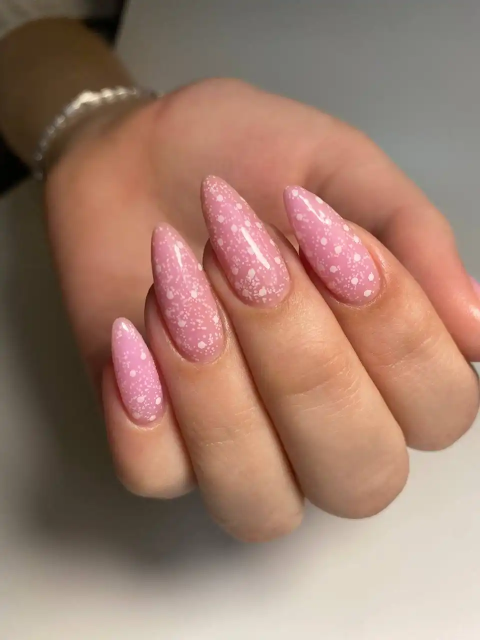 Услуги начинающего мастера маникюра для моделей