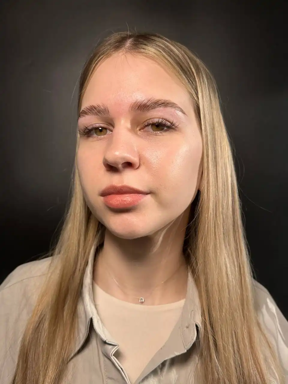 Услуги по оформлению и ламинированию бровей в Красноярске