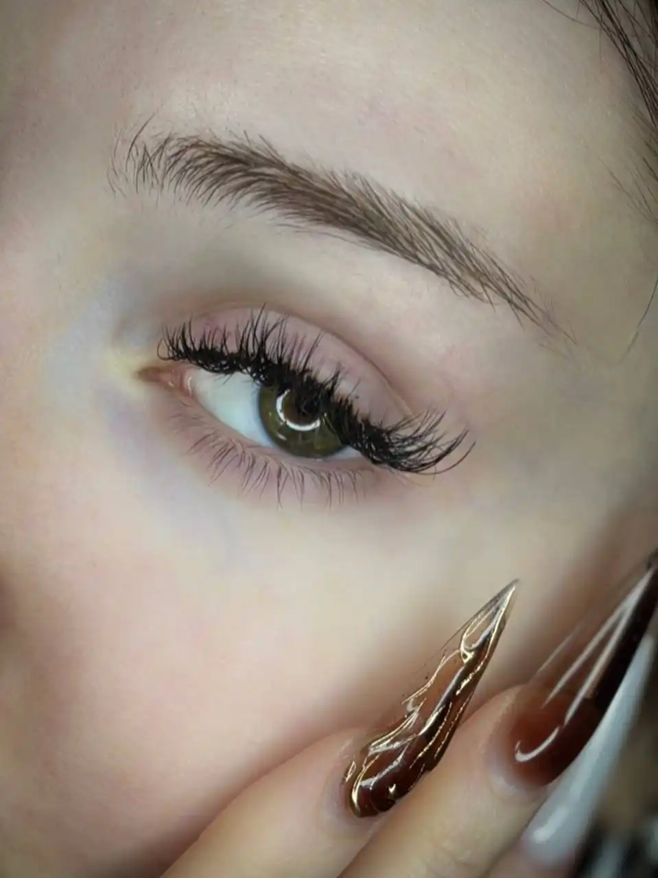 Наращивание ресниц у сертифицированного мастера в Красноярске