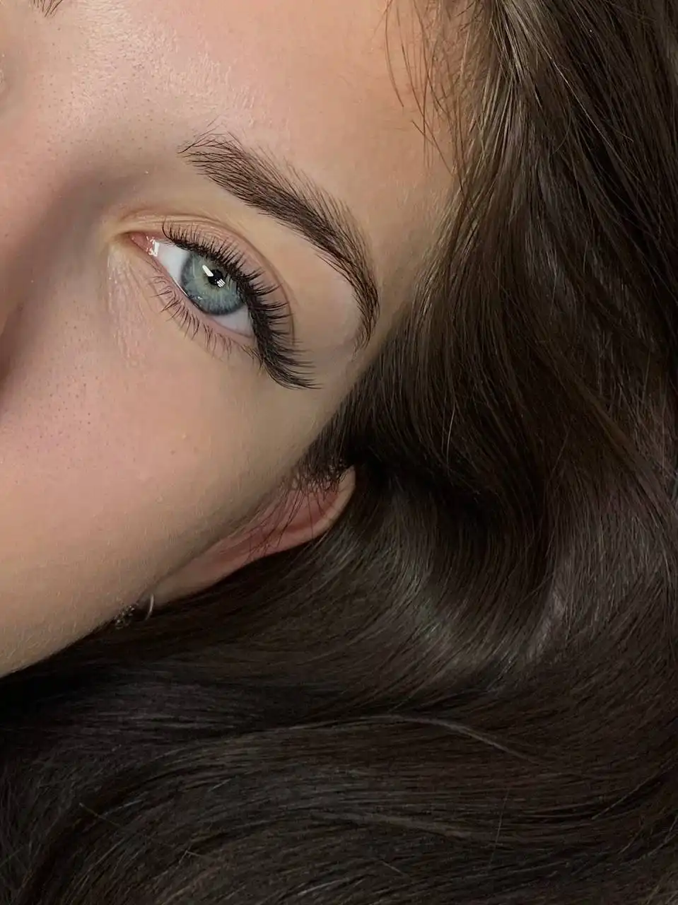 Наращивание ресниц в студии Shultais