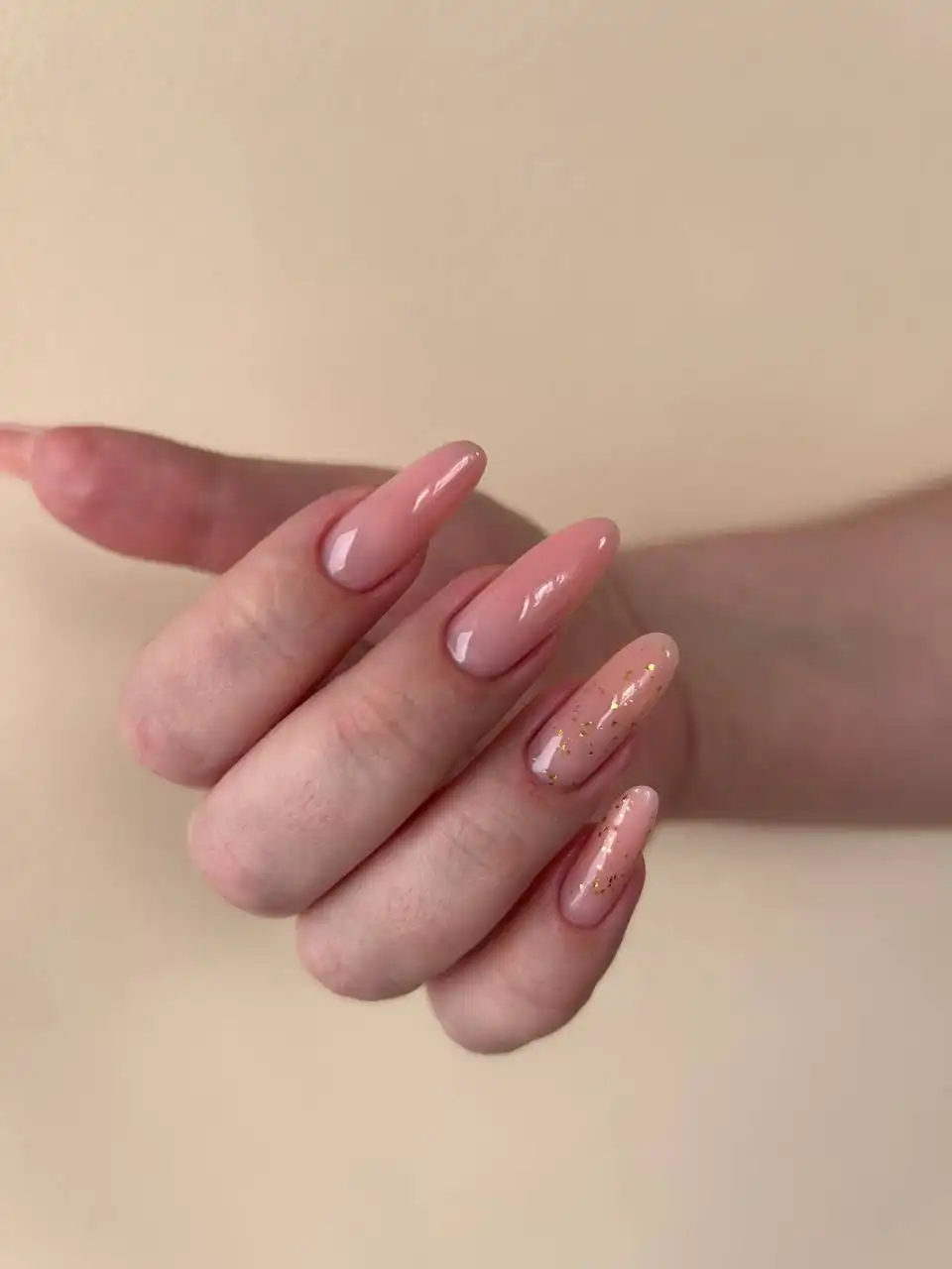 Модели на маникюр с покрытием