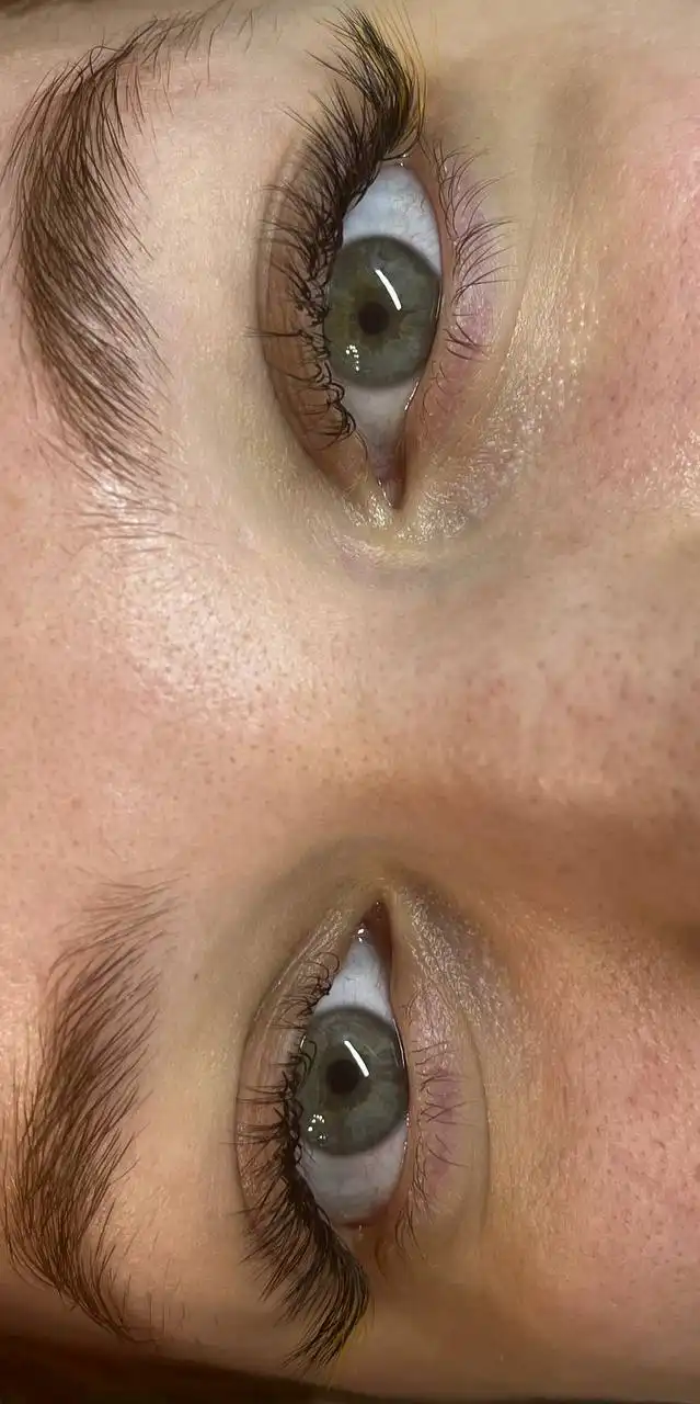 Наращивание ресниц со скидкой 10%