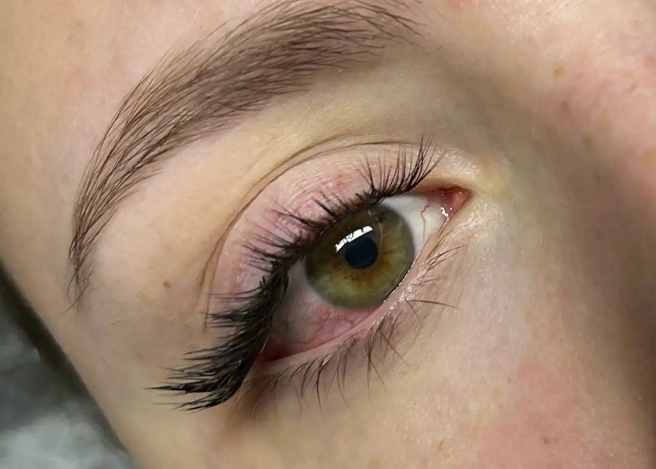 Наращивание ресниц со скидкой 10%