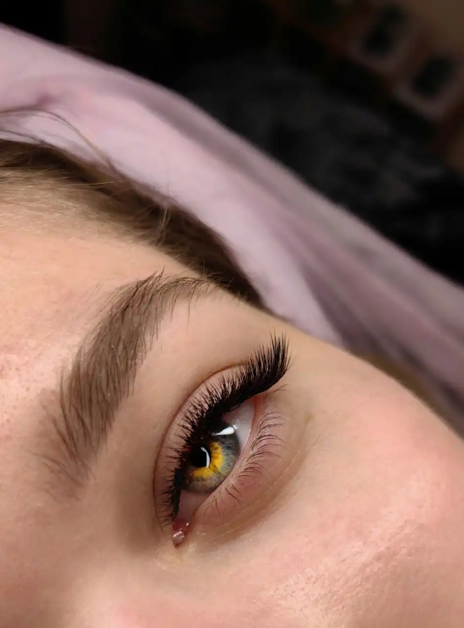 Наращивание волос от мастера с опытом 5 лет - Красота (Услуги) в Красноярск