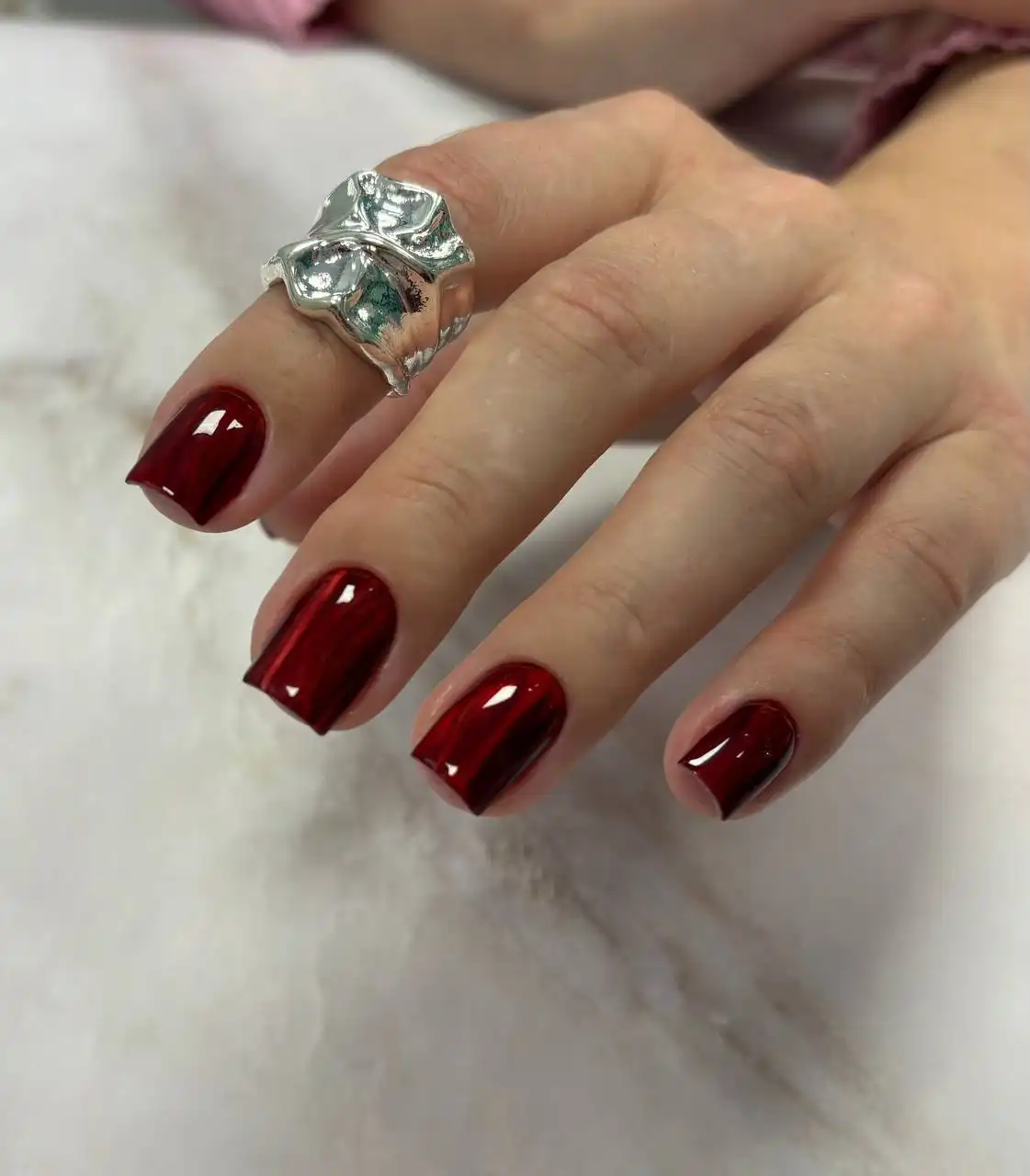 Маникюр и педикюр с укреплением ногтей - Красота и здоровье (Услуги) в Красноярск