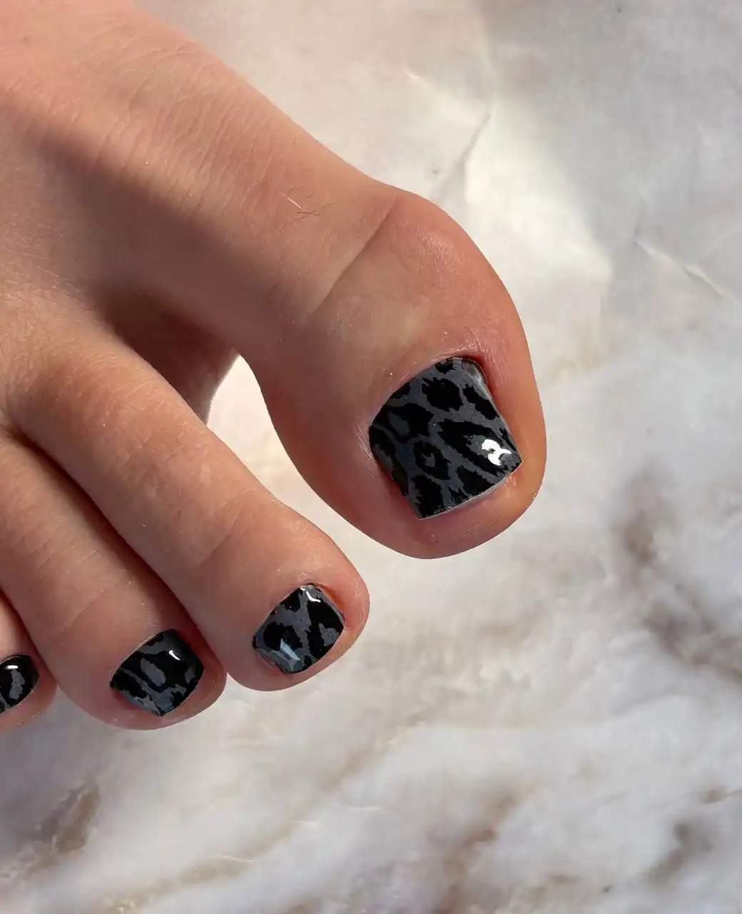 Маникюр и педикюр с укреплением от мастера-инструктора - Красота (Услуги) в Красноярск