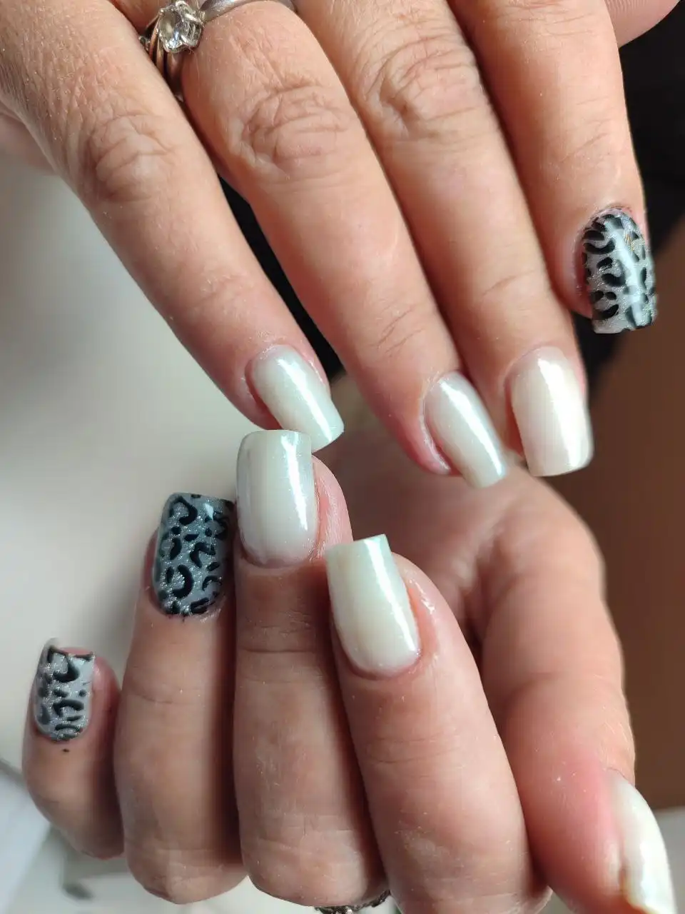 Услуги маникюра в студии Красноярска - Маникюр (Услуги) в Красноярск