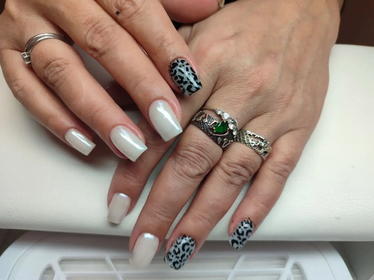 Услуги маникюра с гель-лаком - Красота и здоровье (Услуги) в Красноярск