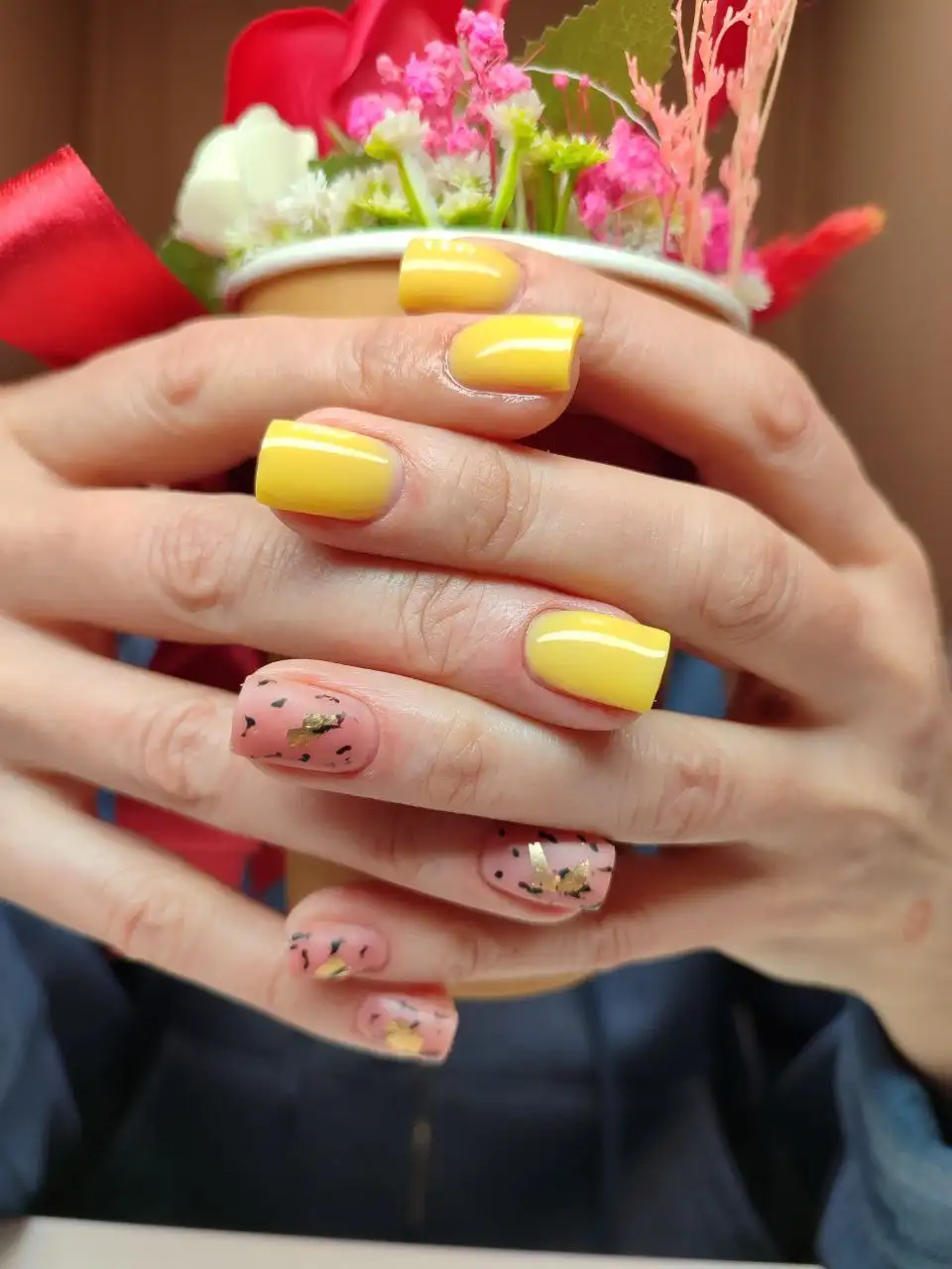 Услуги маникюра и наращивания ногтей в Красноярске - Красота и здоровье (Услуги) в Красноярск