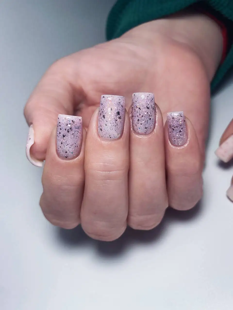 Услуги начинающего мастера маникюра для моделей - Красота и здоровье (Услуги) в Красноярск