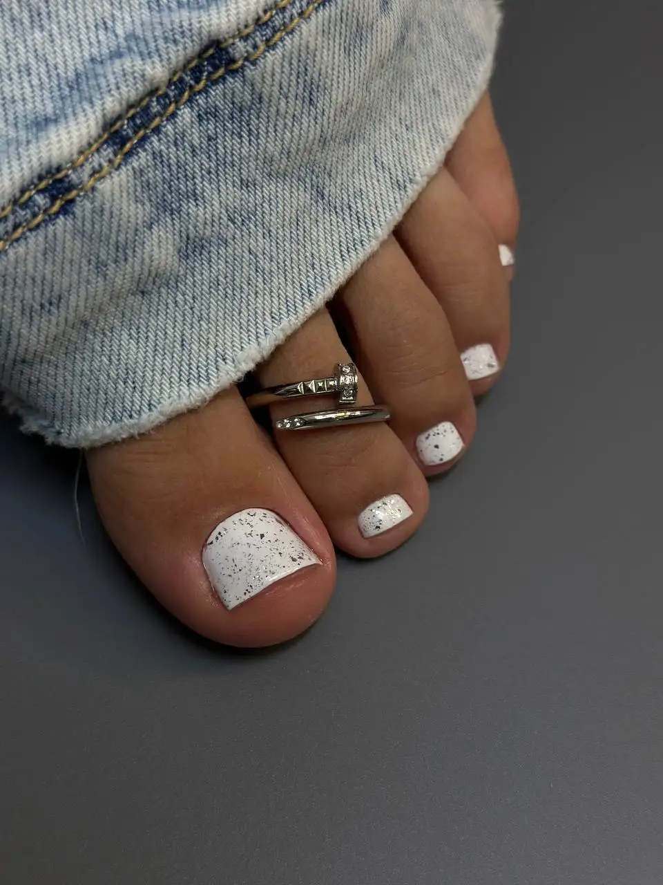 Мастер по маникюру и педикюру ищет моделей - Услуги в Красноярск