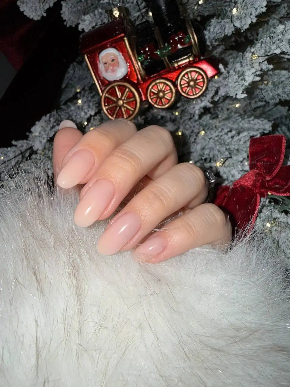 Мастер по маникюру и педикюру ищет моделей - Услуги в Красноярск