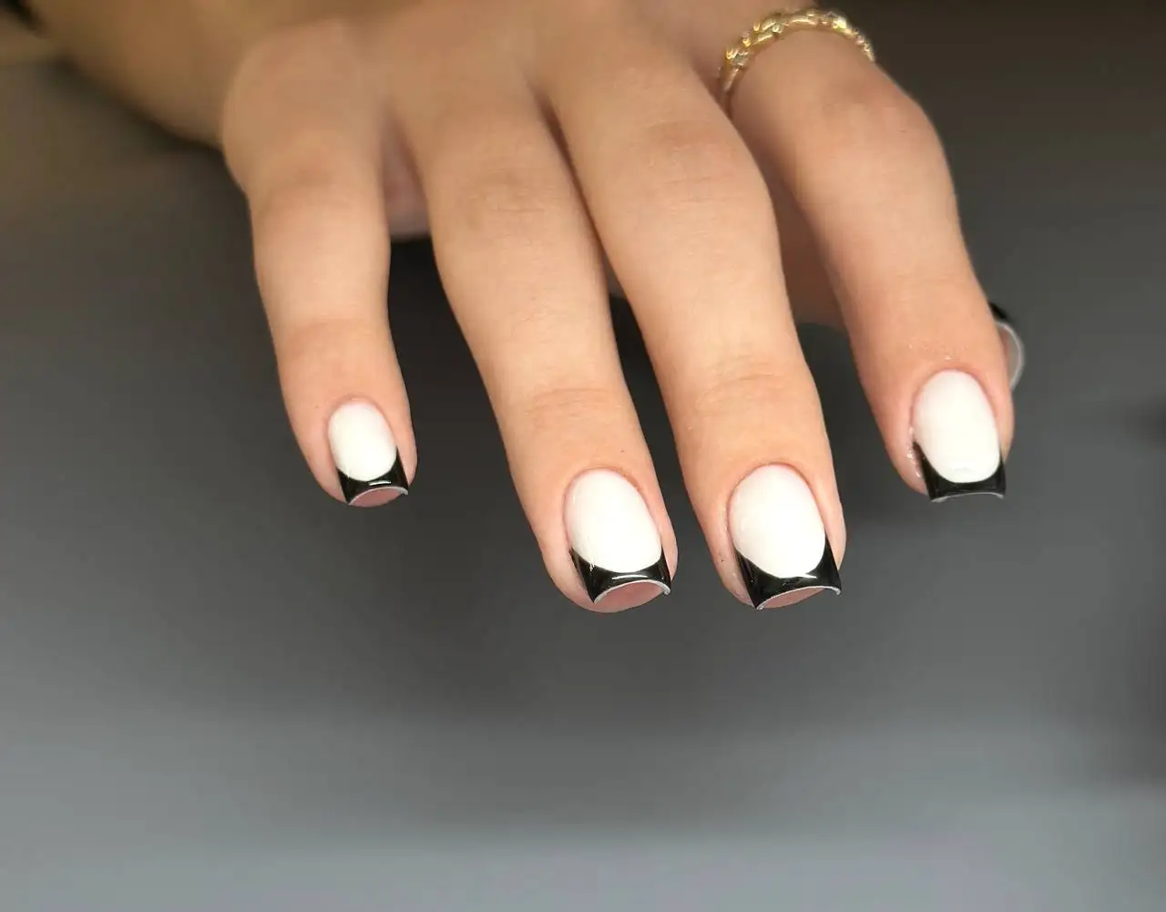 Мастер по маникюру и педикюру в Beauty Zona - Красота и здоровье (Услуги) в Красноярск