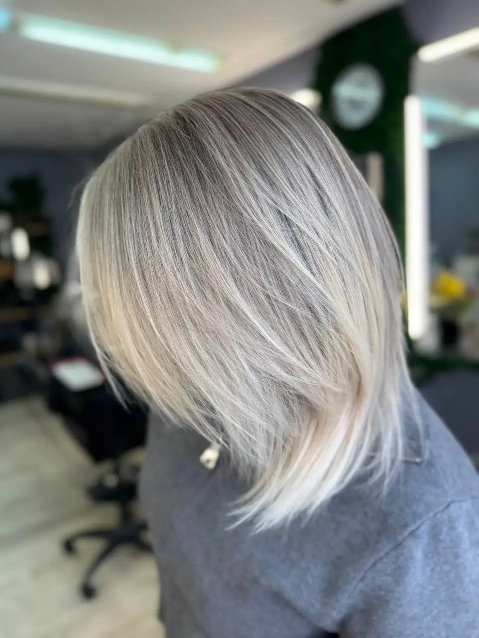 Услуги мастера-колориста по окрашиванию волос - Парикмахерские услуги (Услуги) в Красноярск