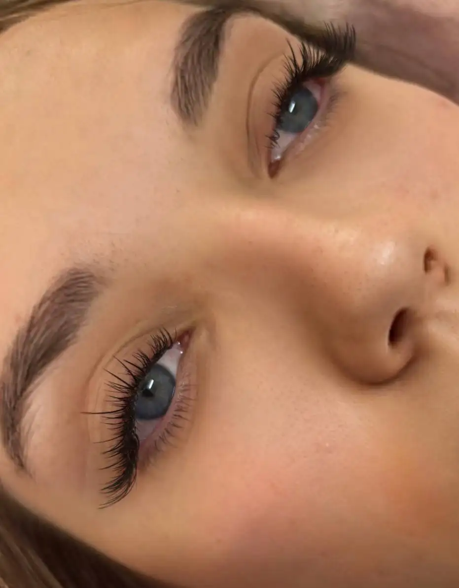 Наращивание ресниц в Красноярске - Красота (Услуги) в Красноярск