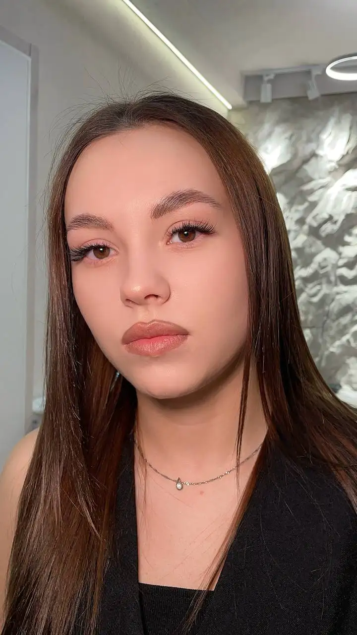 Поиск моделей для ламинирования и наращивания ресниц - Красота (Услуги) в Красноярск