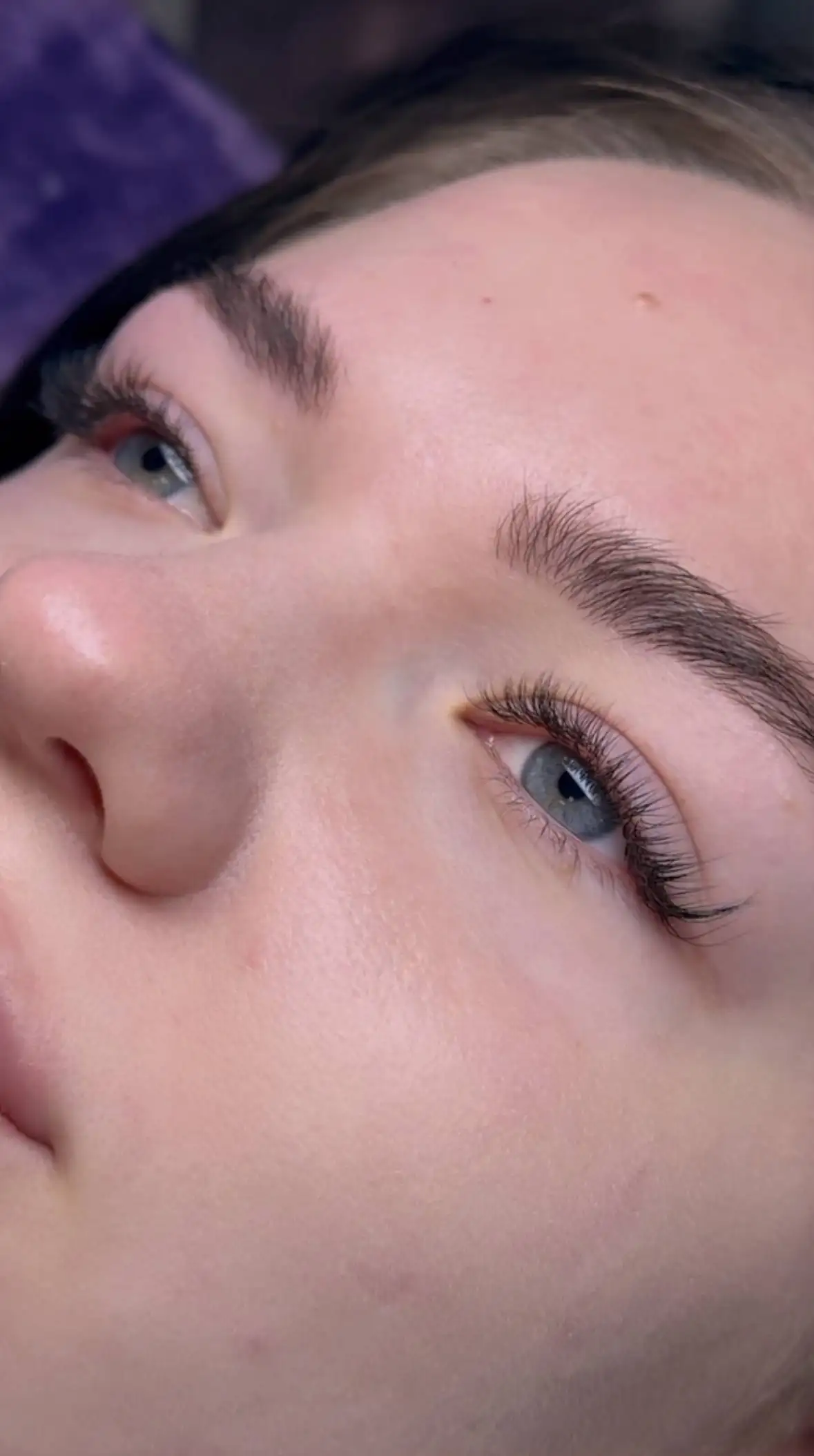 Мастер по наращиванию ресниц ищет моделей для отработки скорости - Красота (Услуги) в Красноярск