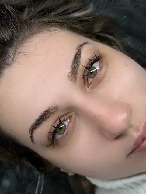 Поиск моделей для наращивания креативных ресниц - Маникюр в Красноярск