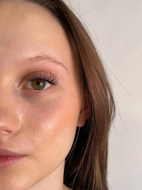 LED-наращивание ресниц в уютной студии на Взлетке - Перевозки и грузоперевозки в Красноярск