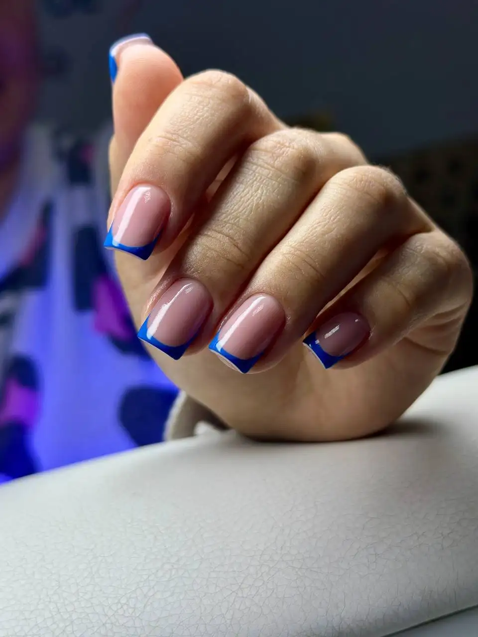 Маникюр и педикюр, скидка на педикюр до 15 мая - Маникюр и педикюр (Услуги) в Красноярск