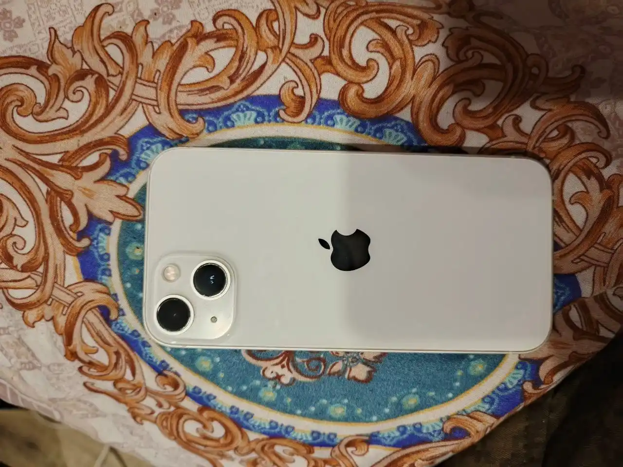 Продам айфон 13 на 128