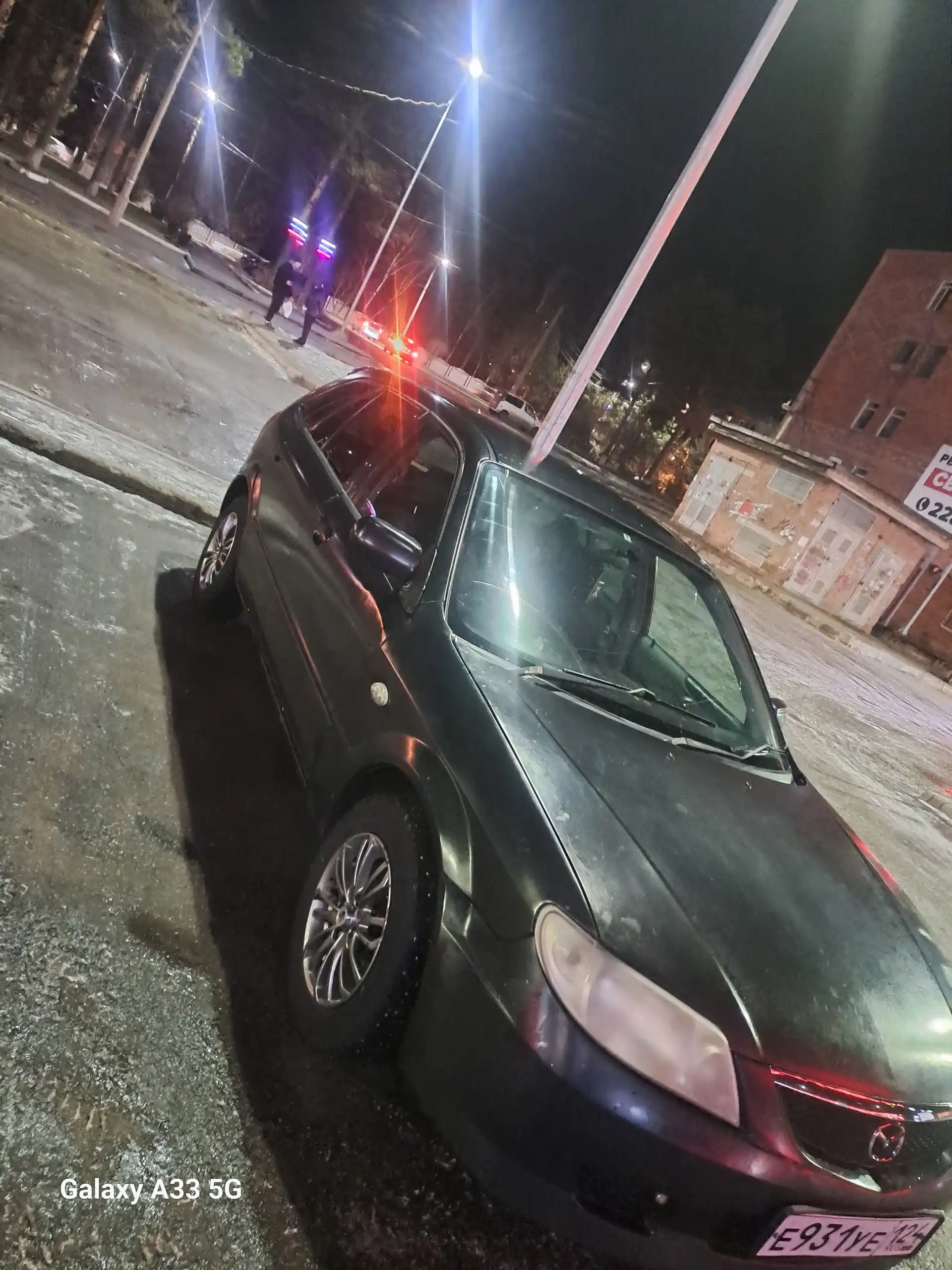 Продам Мазда Фамилия 2001