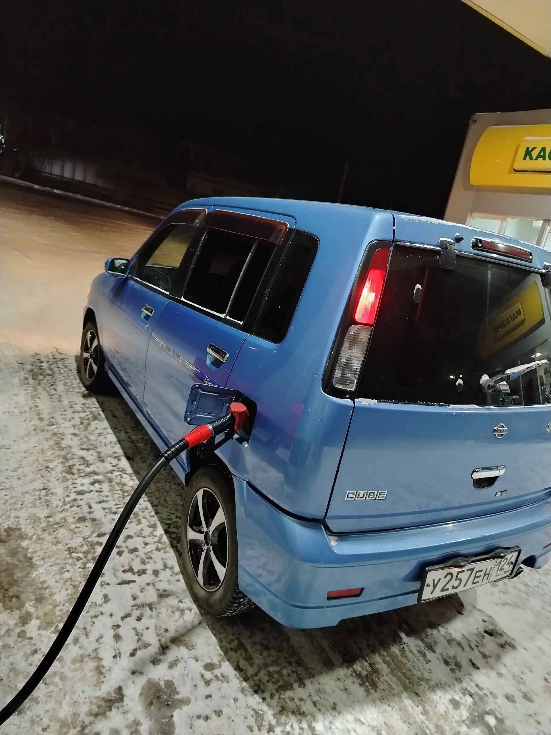 Продам автомобиль куб 2000 года