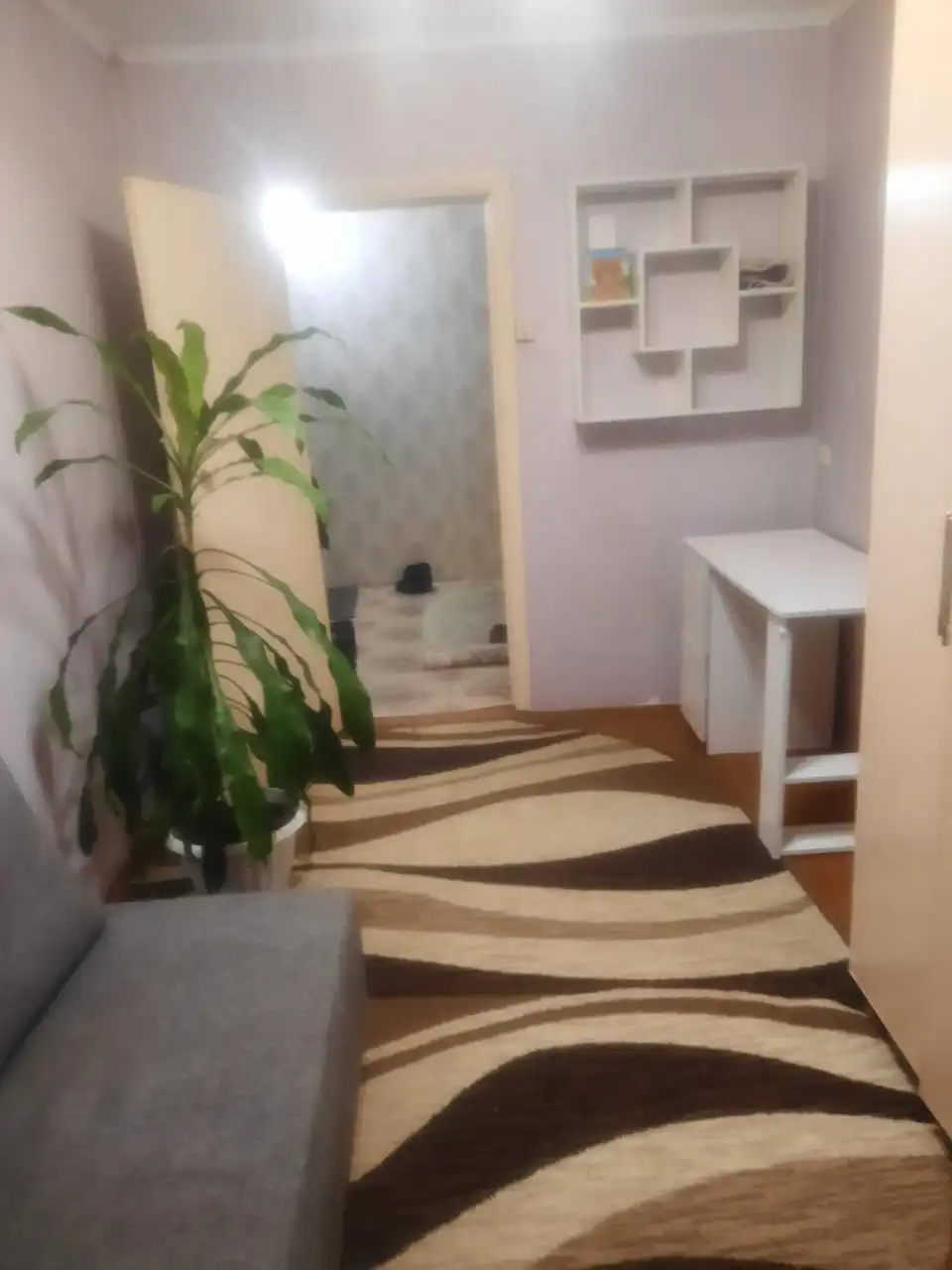 Сдается комната на подселение в трехкомнатной квартире